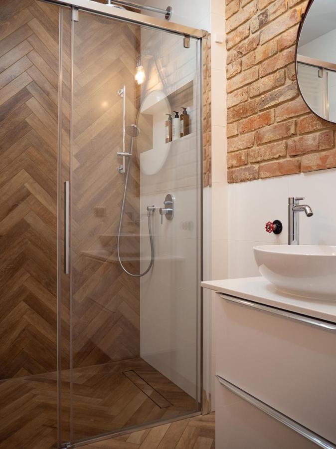 Brick House - Apartament Stefan Wrocław Buitenkant foto