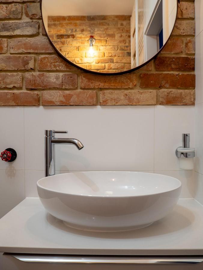Brick House - Apartament Stefan Wrocław Buitenkant foto
